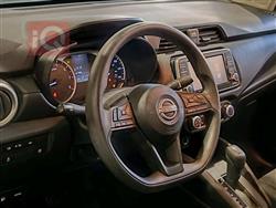 نيسان فيرسا